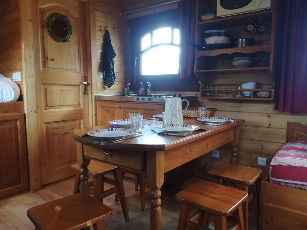 Les Roulottes De La Ferme Des Chanaux Saint-Julien-d'Ance ภายนอก รูปภาพ