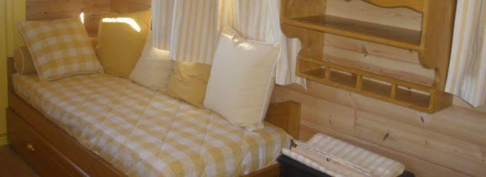 Les Roulottes De La Ferme Des Chanaux Saint-Julien-d'Ance ภายนอก รูปภาพ